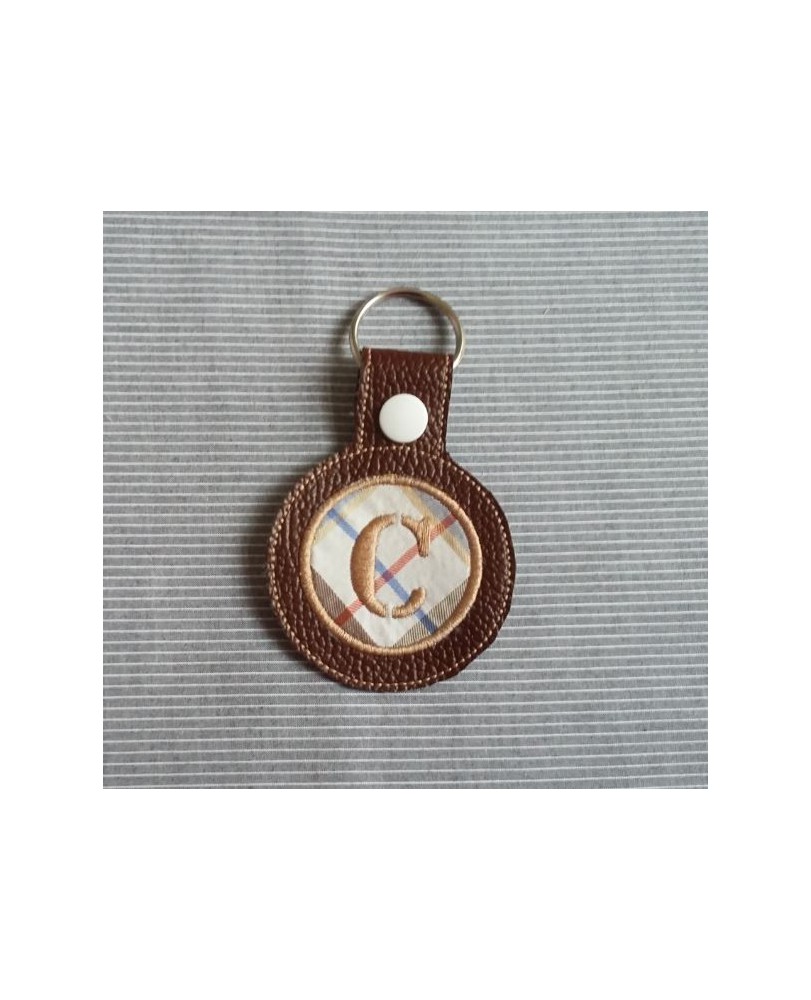 Porte Clefs rond alphabet en tout dans le cadre