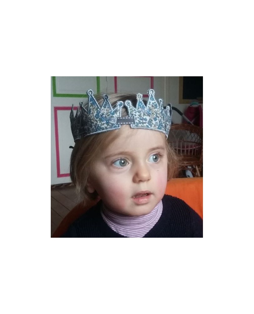 Couronne pour cadre 10x10 en tout dans le cadre