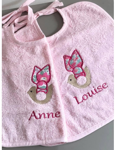 Hochet oiseau avec appliqué