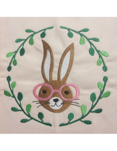 Lapin chic à lunettes