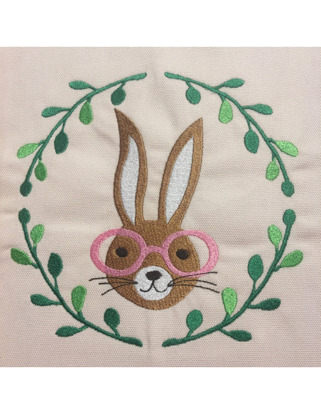 Lapin chic à lunettes