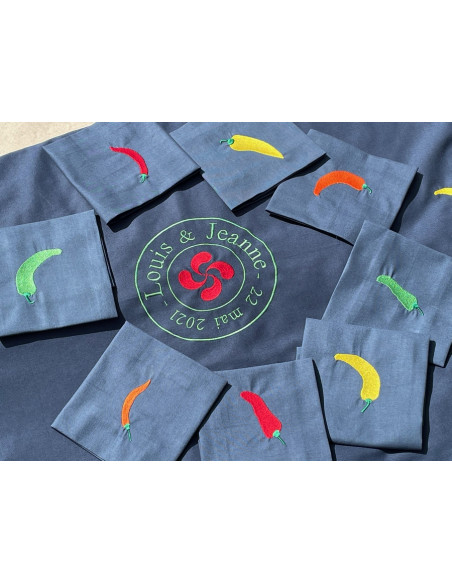 Piments sur corde (et chaque piment seul)