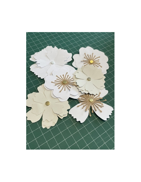 Fleur en papier (découpe)