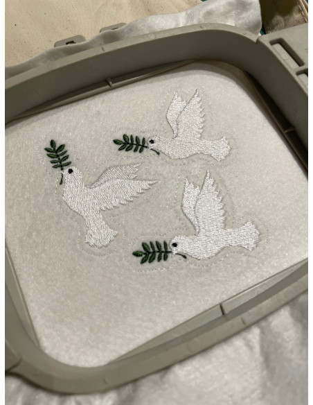 Colombe pour broche / écusson