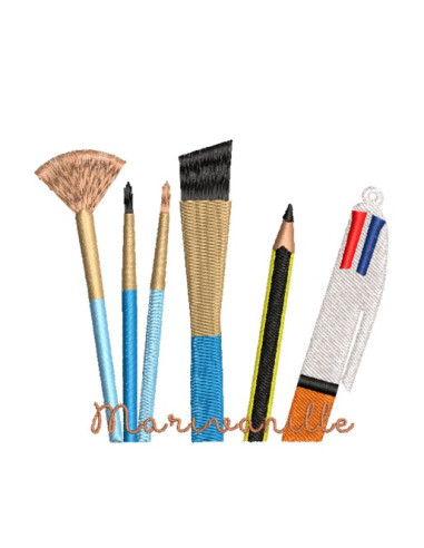4 pinceaux et crayons