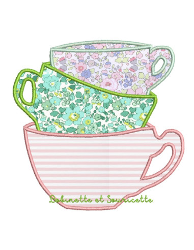 Pile de 3 tasses à thé - appliqué  -...
